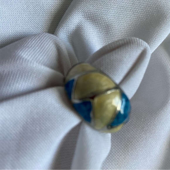 Women’s ring - Picture 1 of 6